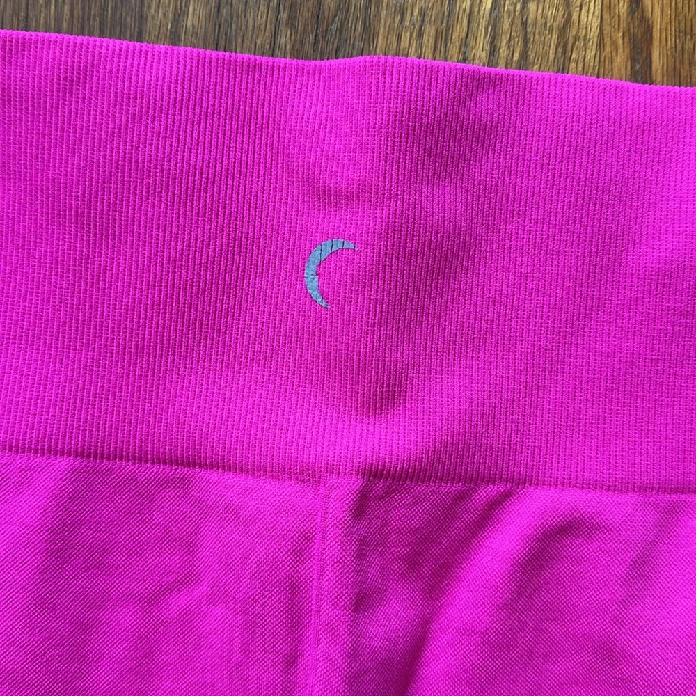 ZYIA Women's Pink Bike Shorts - Picture 3 of 4